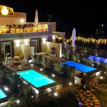 La Collina Di Montegrappa - With Heated Private Pool - With Shared Pool 4*